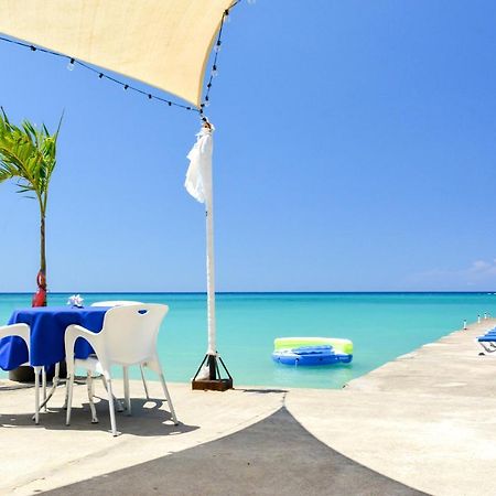 Beach Front Hotel Ocho Rios Exterior foto